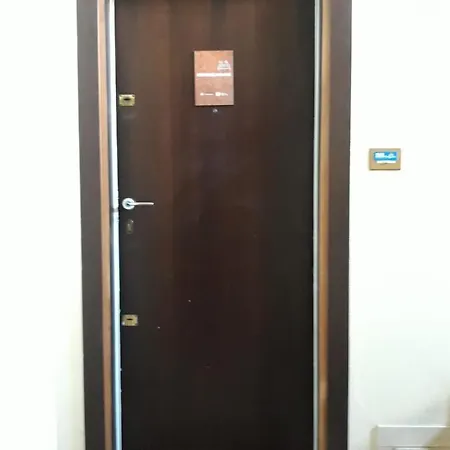 Bbqueen Sandonato Policlinico Bed & Breakfast *