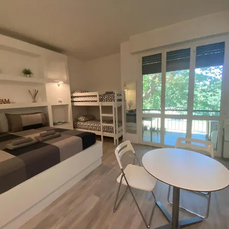 Bbqueen Sandonato Policlinico Bed & Breakfast