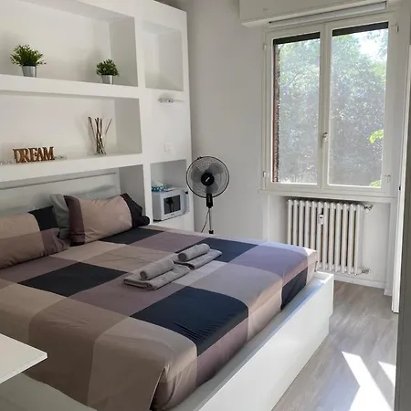 Bbqueen Sandonato Policlinico Bed & Breakfast San Donato Milanese