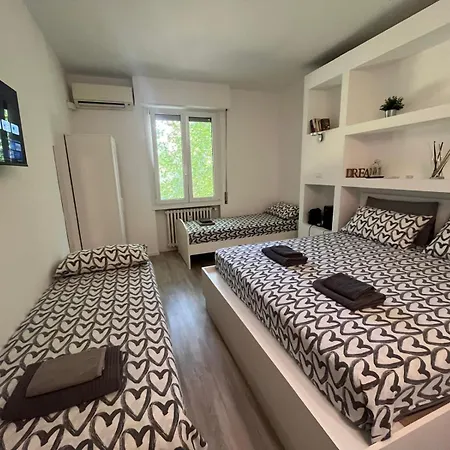 Bed & Breakfast Bbqueen Sandonato Policlinico *