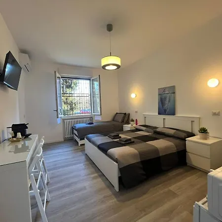 Bbqueen Sandonato Policlinico Bed & Breakfast